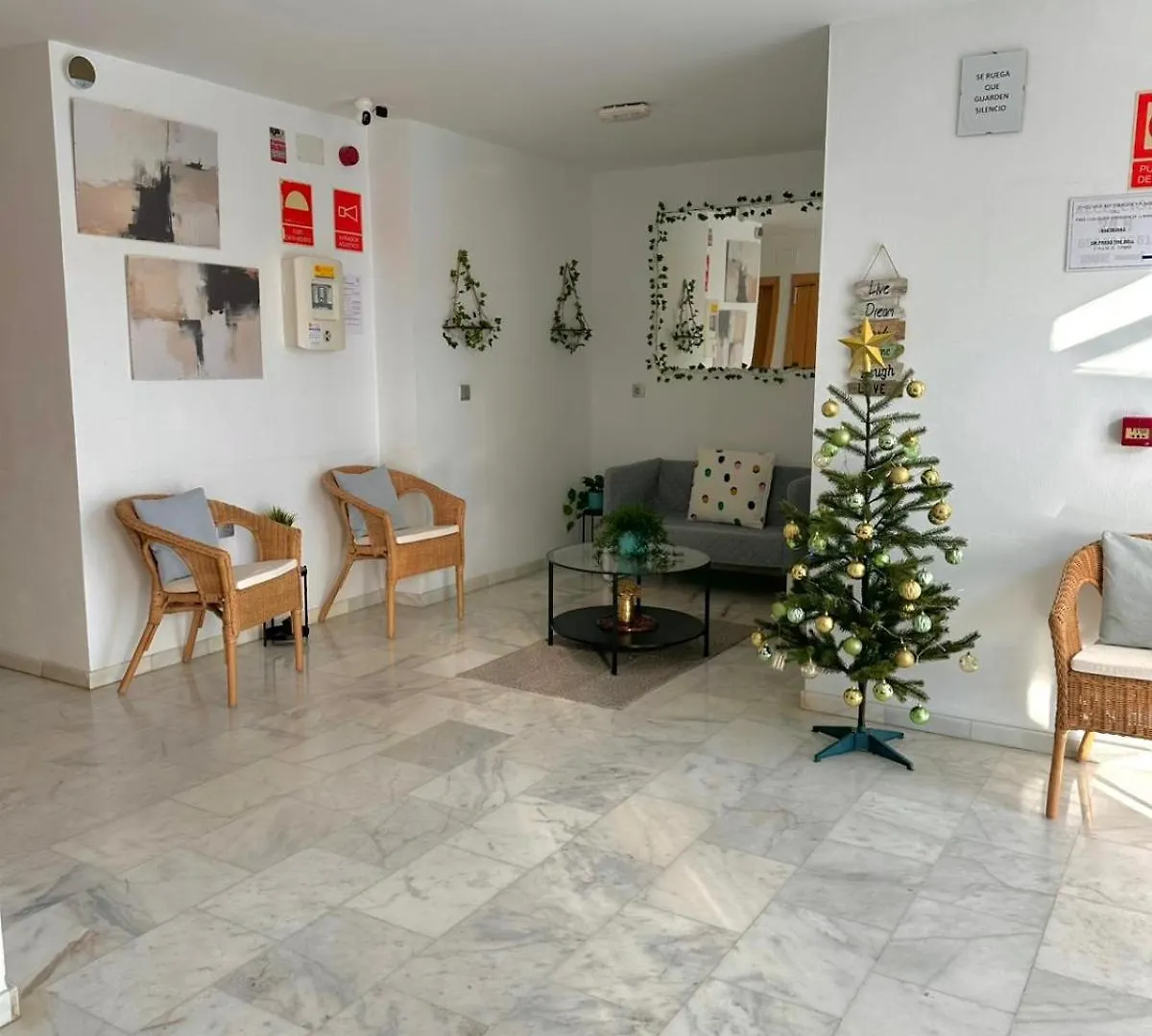 Apartahotel Doña Reyes Chipiona 0*,