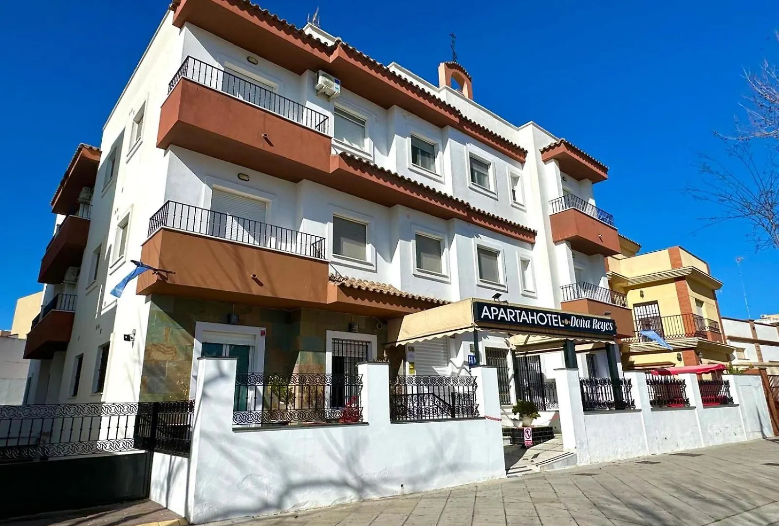 Apartahotel Doña Reyes Chipiona España